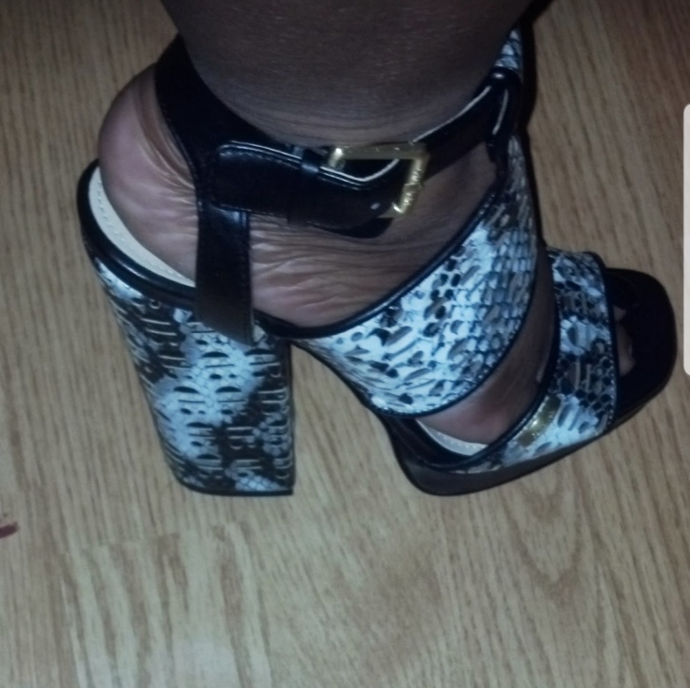 Calvin Klein Vallin Snake sz 6